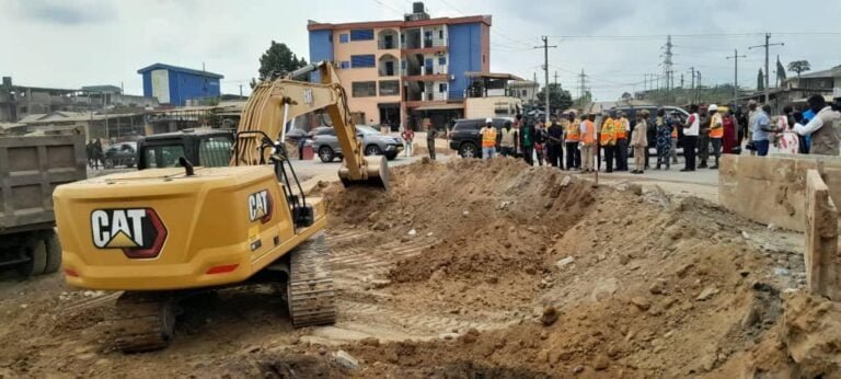 Pénétrante Est de Douala
