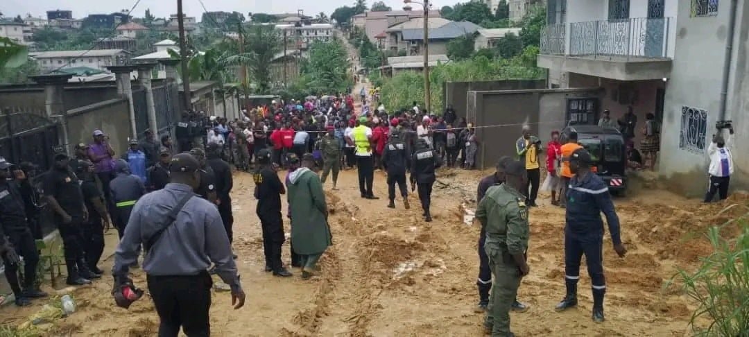 Douala : Trois personnes trouvent la mort suite à l’effondrement d’une maison