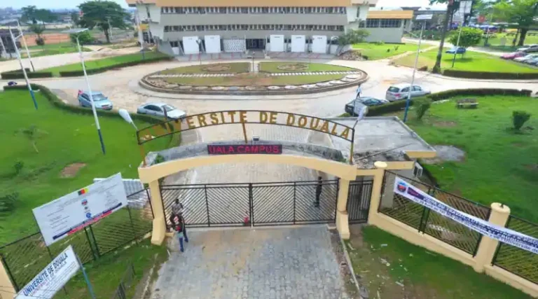Université de Douala