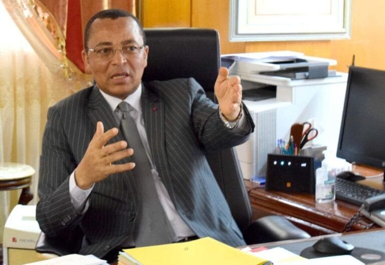 Cyrus-Ngoh-4-web-scaled2-scaled