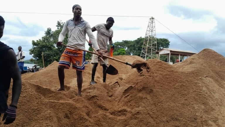 Lom Pangar : Le tueur silencieux