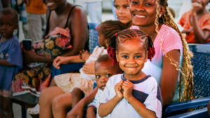 Plus de 10 millions d’enfants protégés contre la poliomyélite dans le cadre de campagnes transfrontalières coordonnées en Angola, en RDC et en Namibie