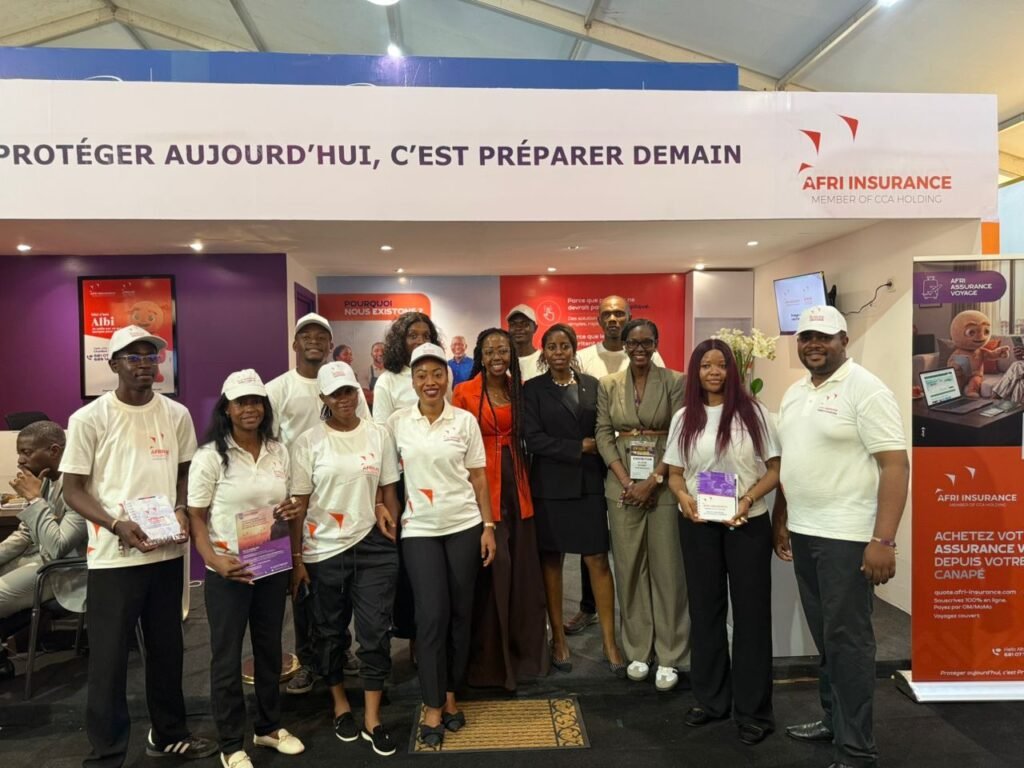 La-Direction-Commerciale-de-la-banque-au-milieu-en-noir-Mme-Ariane-Nkemla-1024x768 Promote 2026 : Afri Insurance joue la carte du contact direct et de l'innovation digitale