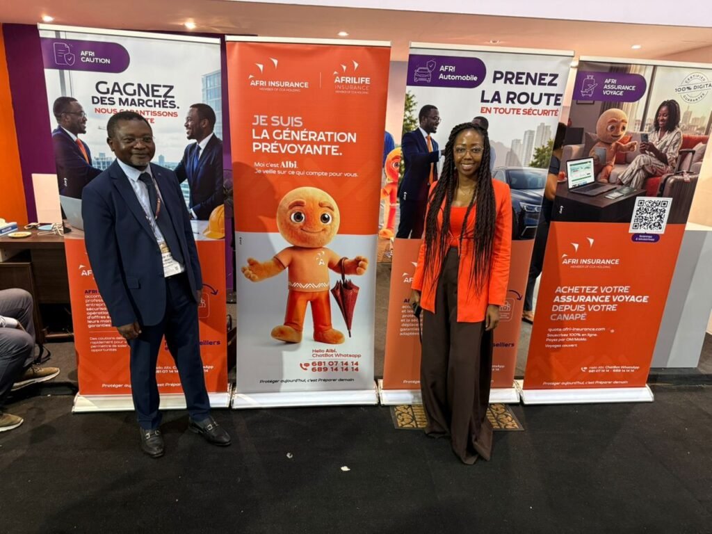 Le-DG-Mr-Ngniwake-et-La-Directrice-Centrale-Commerciale-et-Communication-Mme-Enonga-1-1024x768 Promote 2026 : Afri Insurance joue la carte du contact direct et de l'innovation digitale