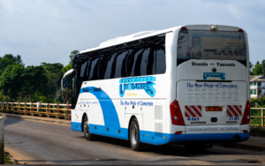 Axe Douala – Edéa : Un bus de United Express VIP ravagé par les flammes à Missole