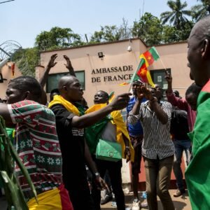 Visas étudiants : Un collectif annonce une manifestation devant l&rsquo;ambassade de France à Yaoundé