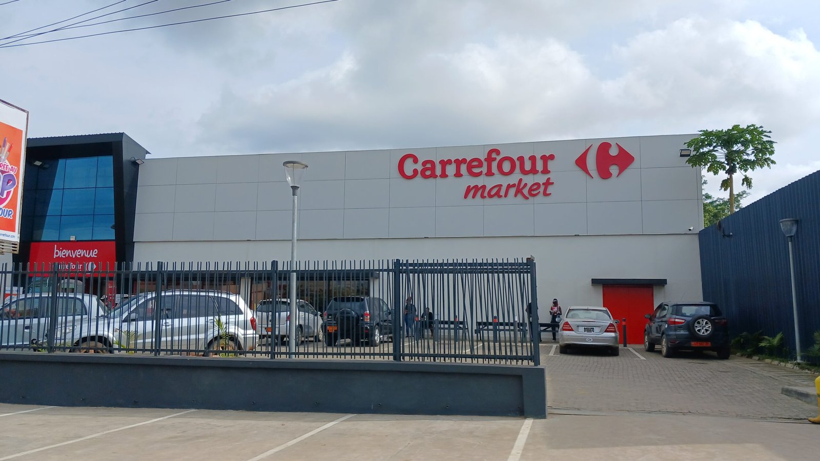 Carrefour Cameroun fête ses 9 ans avec une tombola nationale à plus de 25 millions de FCFA de lots